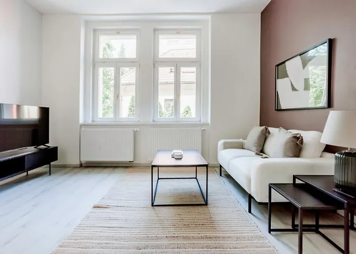 Blueground Rostovska Str Renovated Furnished Prg-19